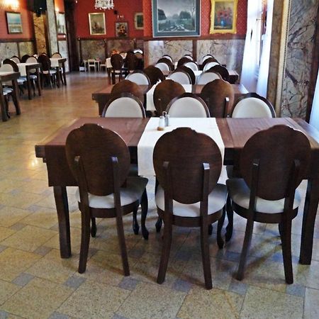 Noclegi Przy Restauracji Klemens Szczebrzeszyn Eksteriør billede